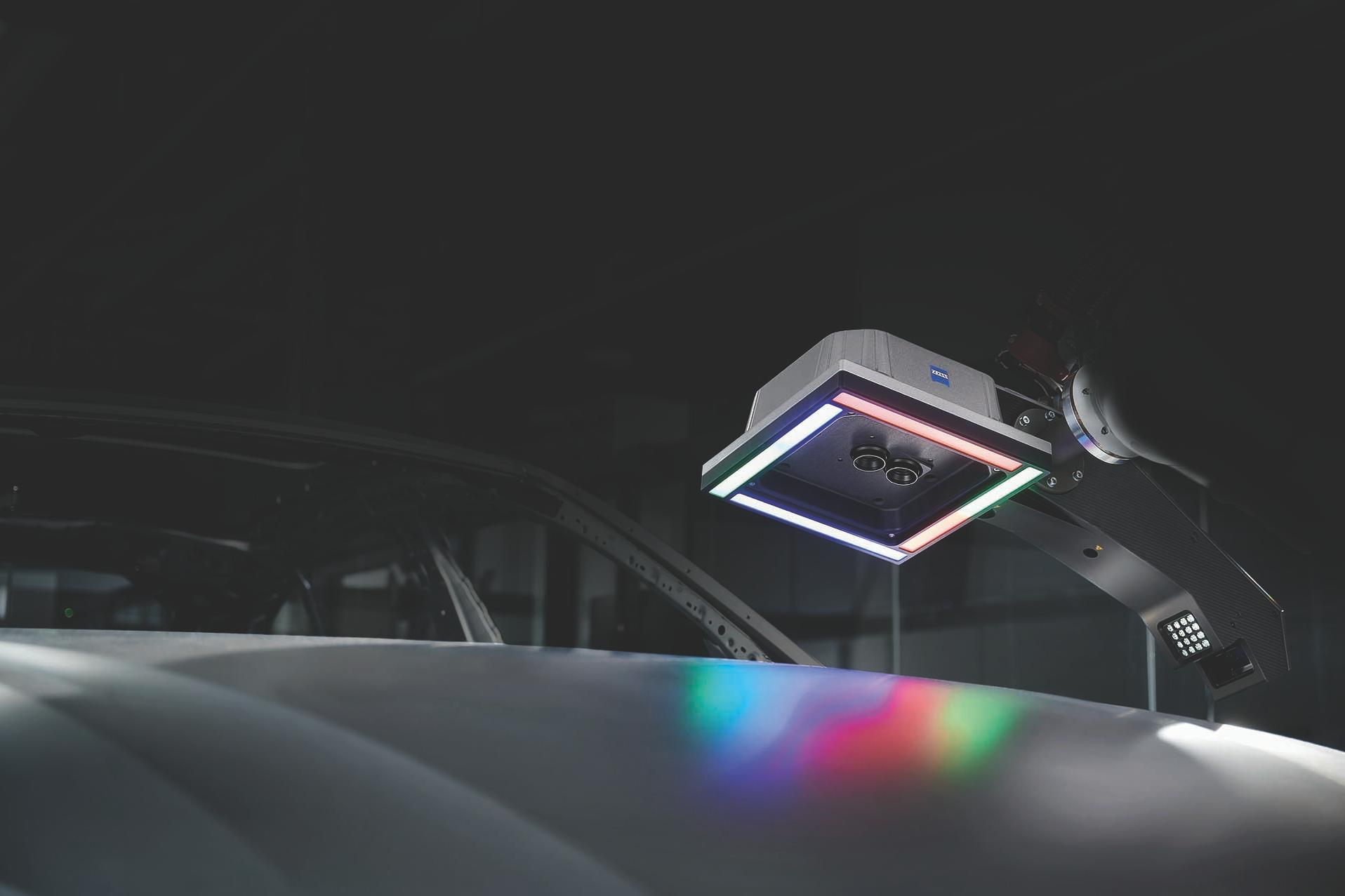 The new sensor ZEISS ABIS III inspects both moving and stationary parts reproducibly and highly precise, identifying all relevant surface defects.