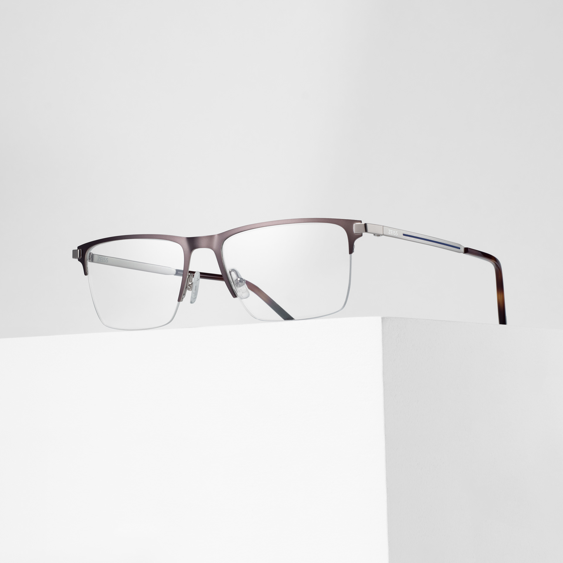 ZEISS PIONEER