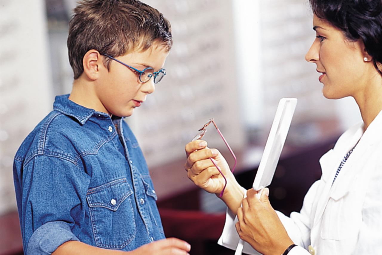 Les lunettes pour enfants : une véritable protection