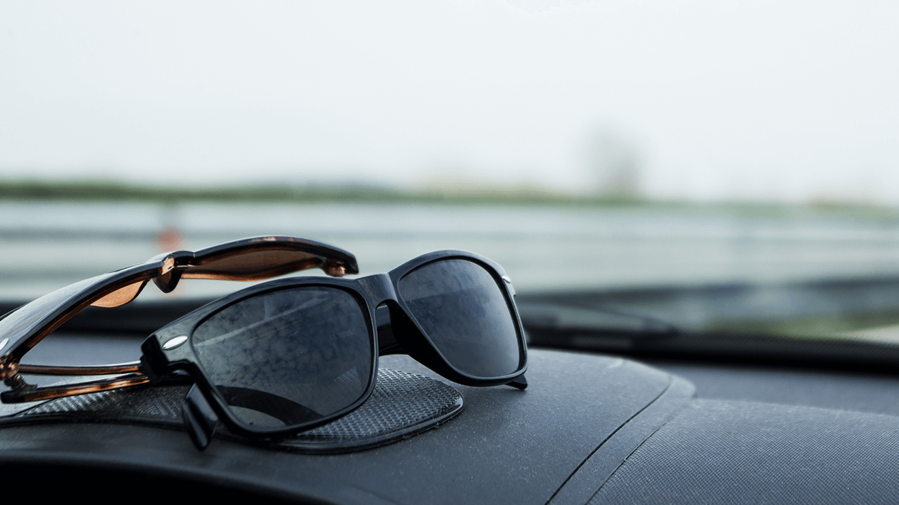 Les lunettes ne supportent pas la chaleur ni le froid extrême.